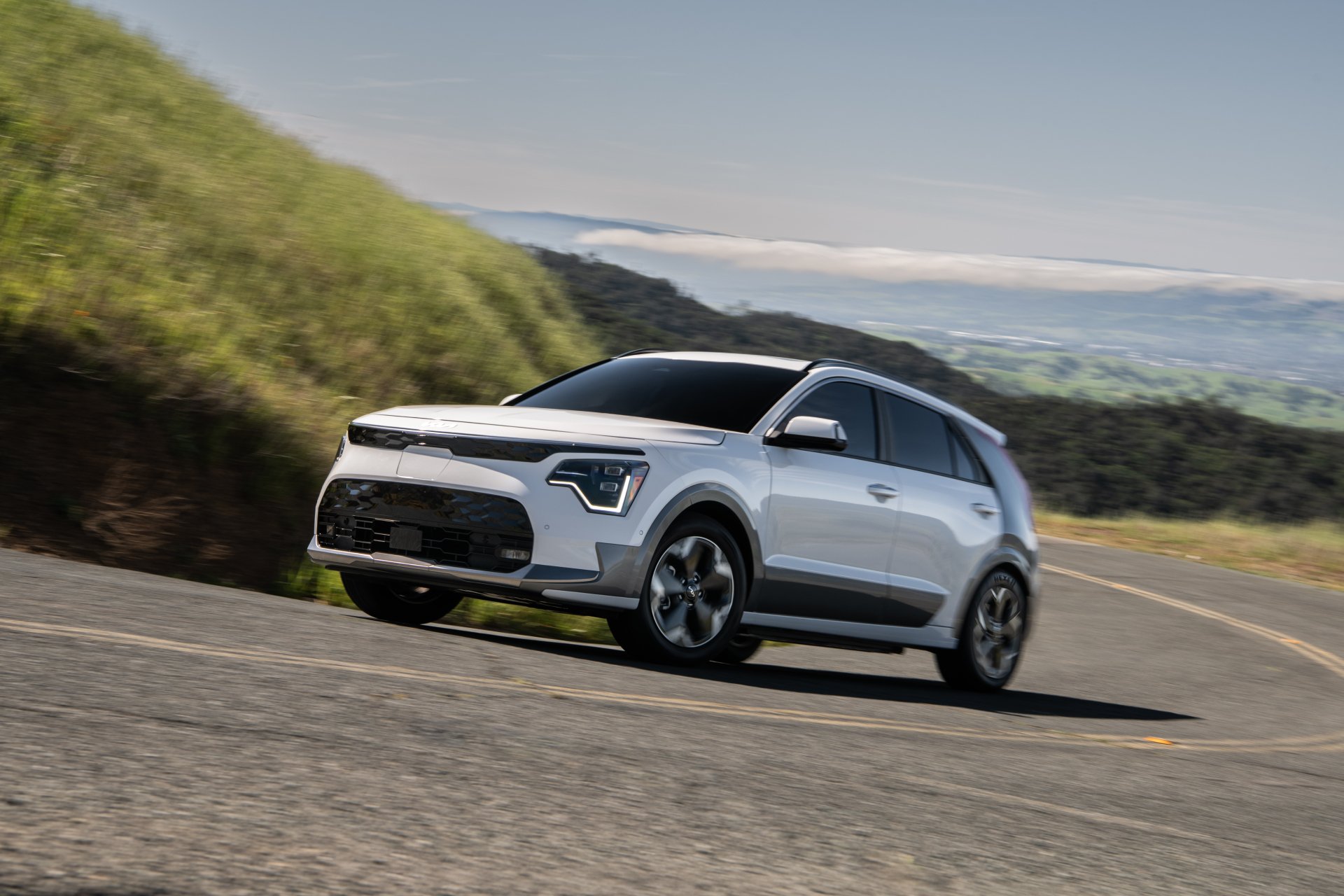Download Vehicle Kia Niro 4k Ultra HD Wallpaper