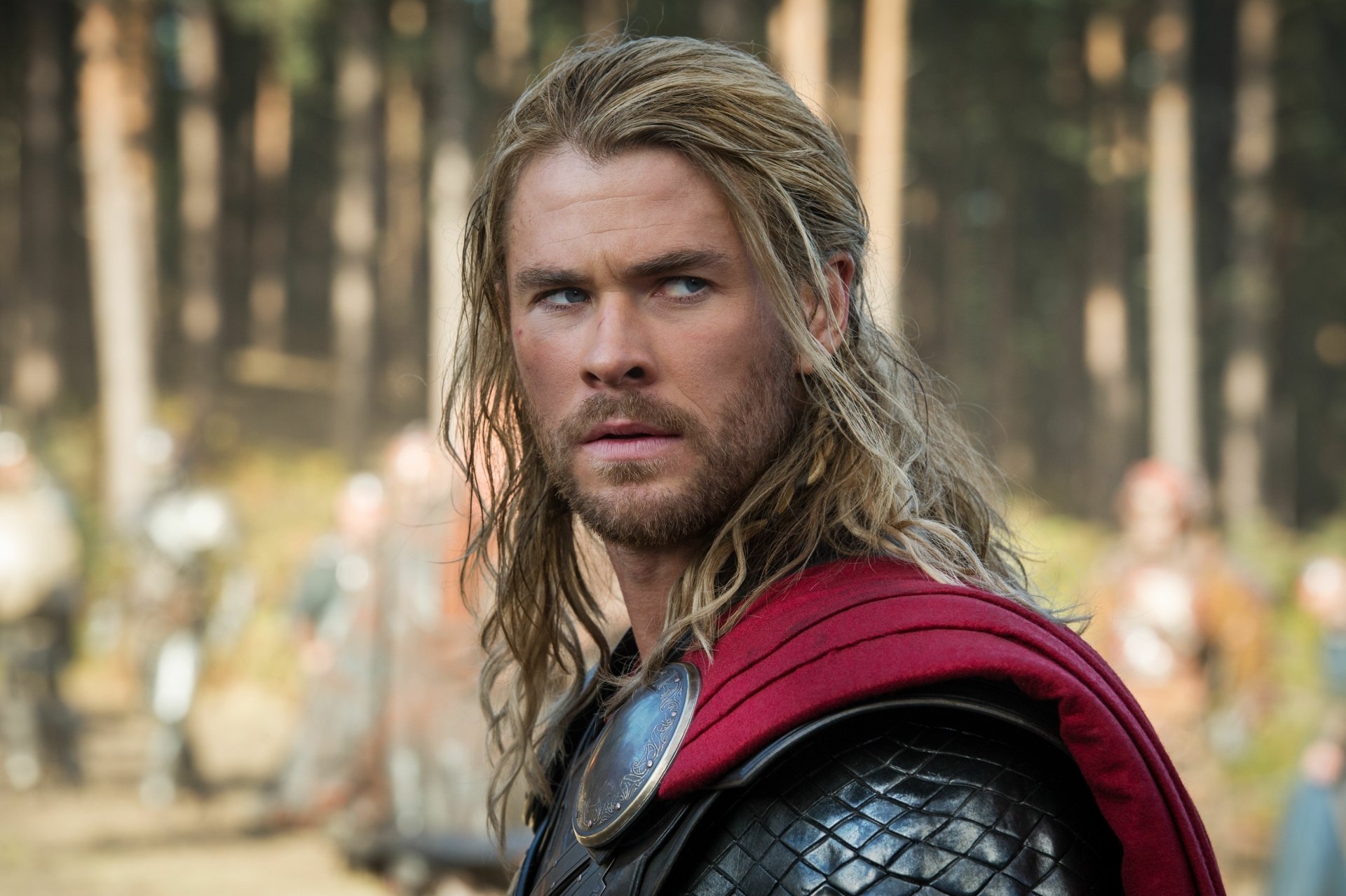Download Thor Chris Hemsworth Movie Thor: The Dark World 4k Ultra HD Wallpaper