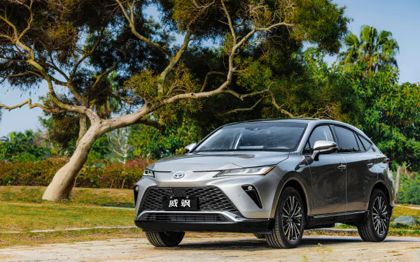 vehicle Toyota Venza Hybrid HD Desktop Wallpaper | Background Image