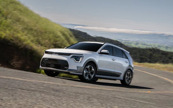 vehicle Kia Niro HD Desktop Wallpaper | Background Image