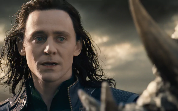 Tom Hiddleston Loki (Marvel Comics) movie Thor: The Dark World HD Desktop Wallpaper | Background Image