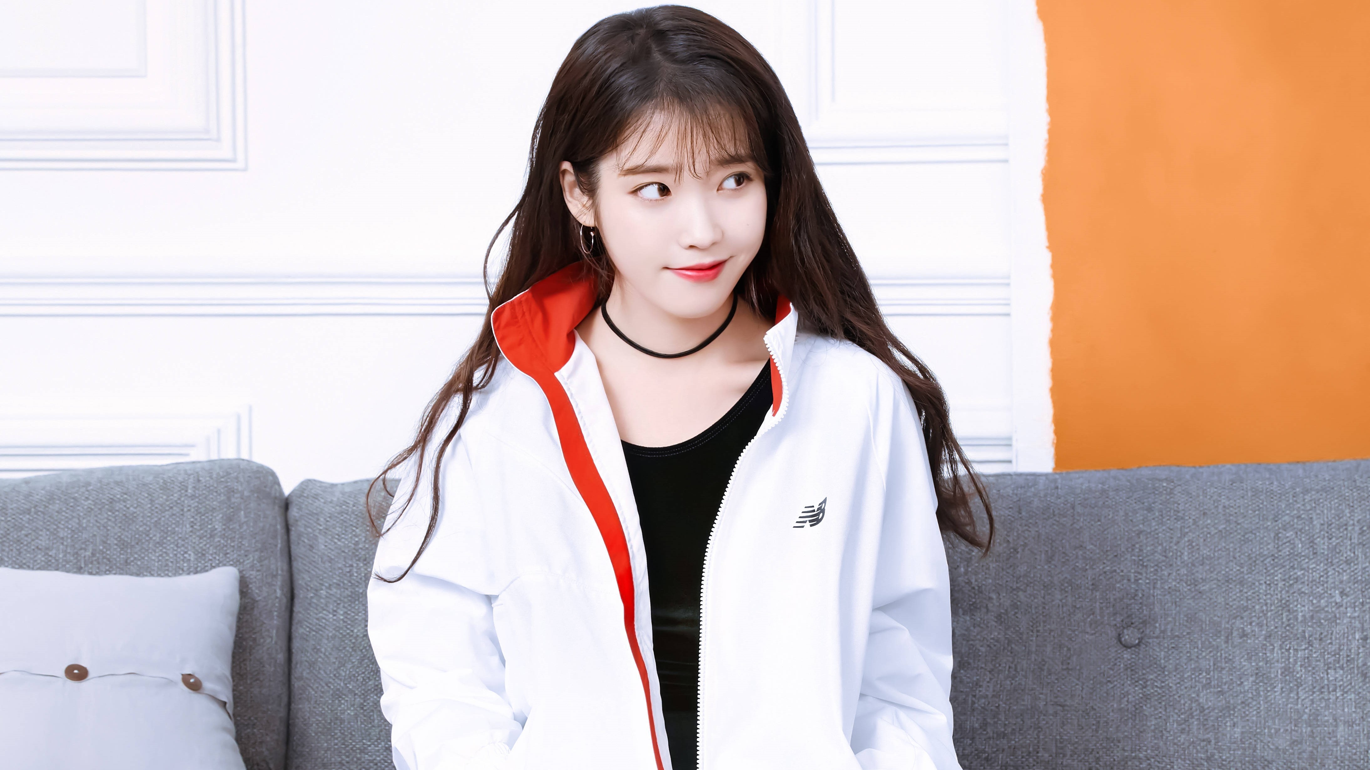 Download Asian Music IU 4k Ultra HD Wallpaper