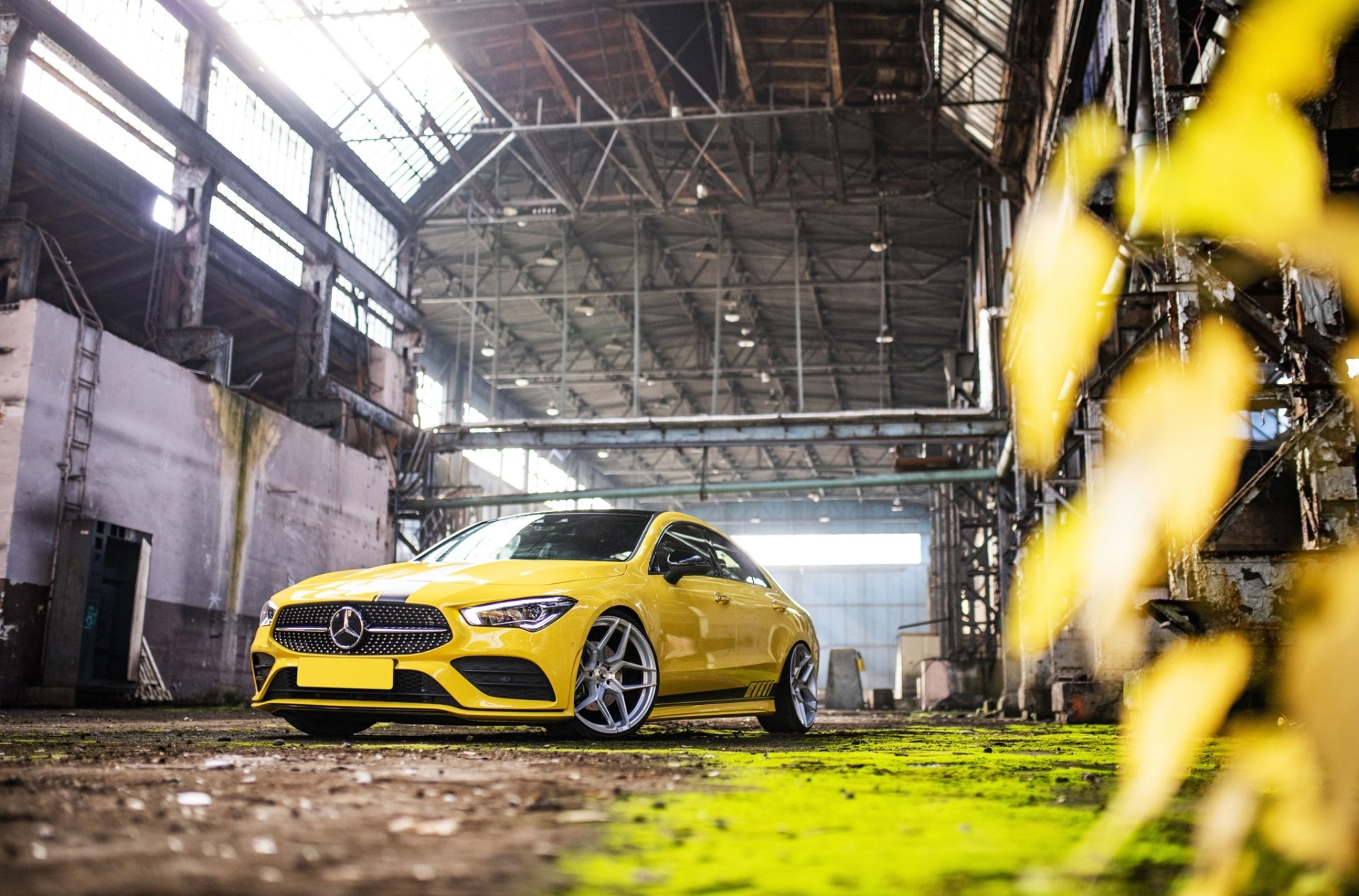 Download Vehicle Mercedes-Benz CLA-Class HD Wallpaper