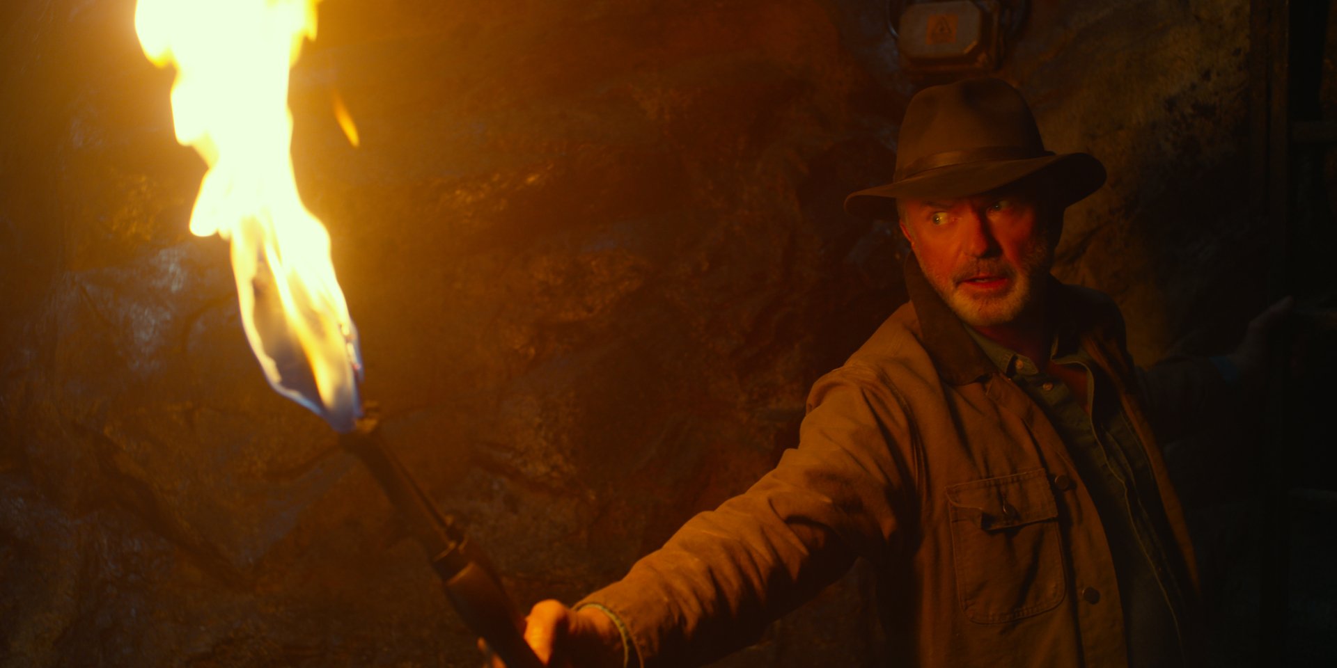 Download Sam Neill Movie Jurassic World: Dominion HD Wallpaper