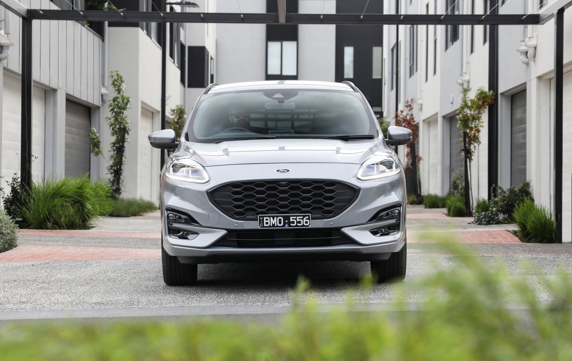 Download Vehicle Ford Escape Plug-in Hybrid ST-Line 4k Ultra HD Wallpaper