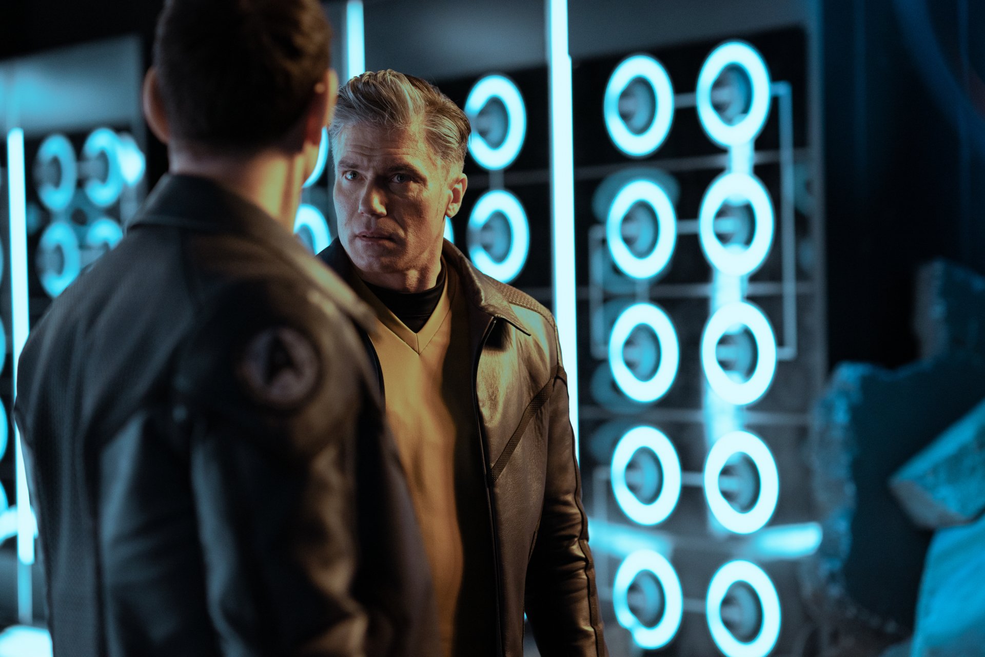 Download Christopher Pike Anson Mount TV Show Star Trek: Strange New Worlds HD Wallpaper