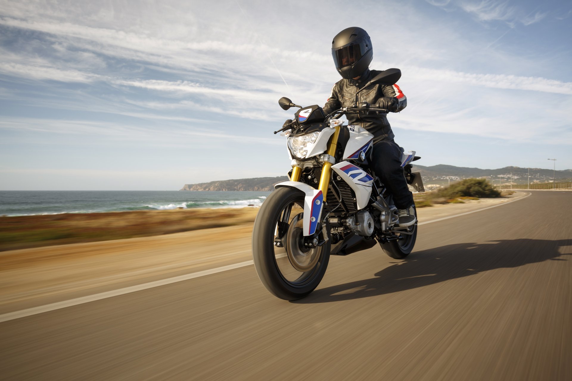 Download Vehicle BMW G310R 4k Ultra HD Wallpaper