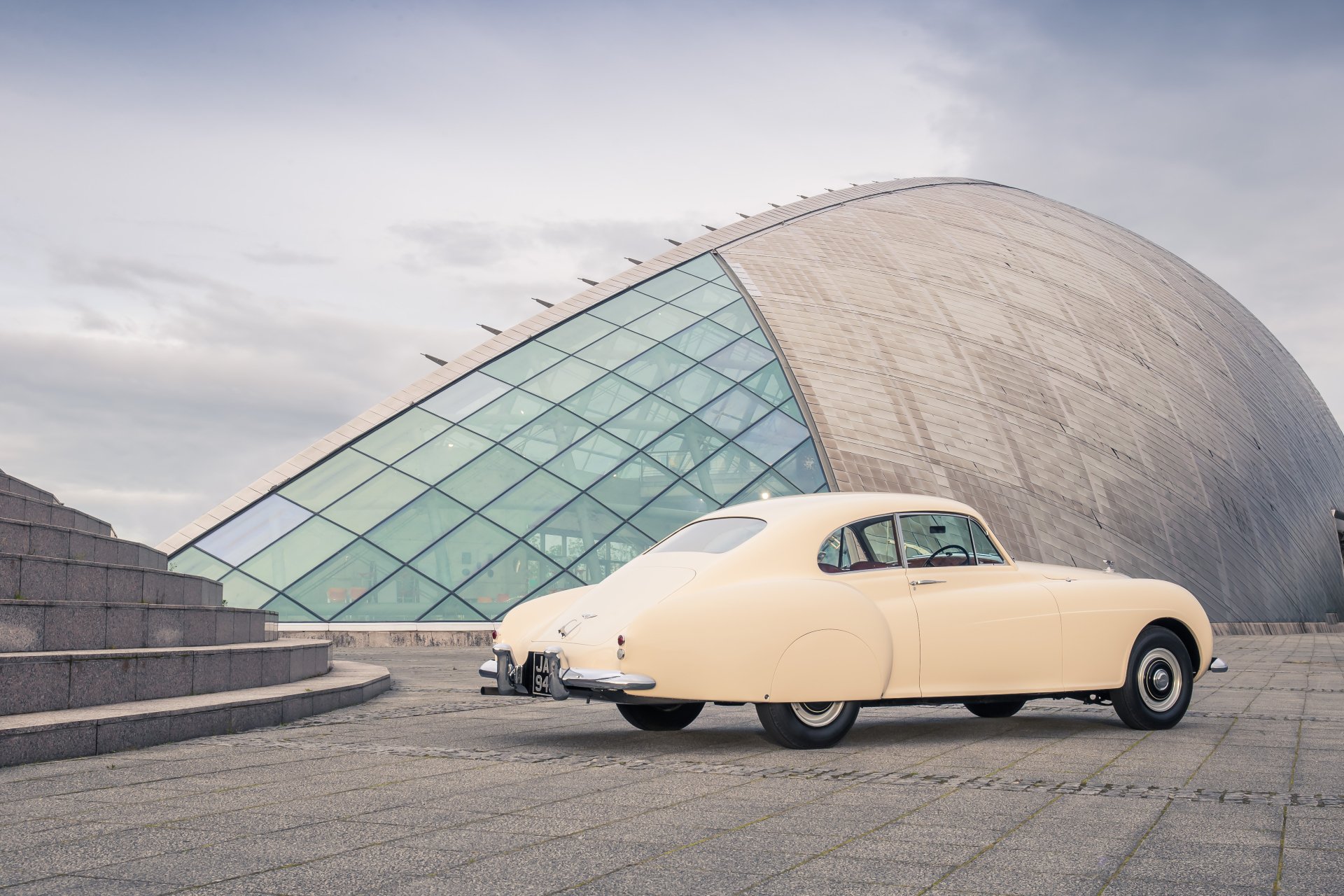 Download Vehicle Bentley R-Type Continental 4k Ultra HD Wallpaper