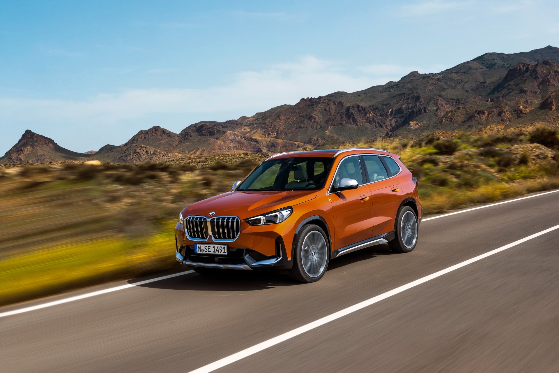 Download Vehicle BMW X1 4k Ultra HD Wallpaper