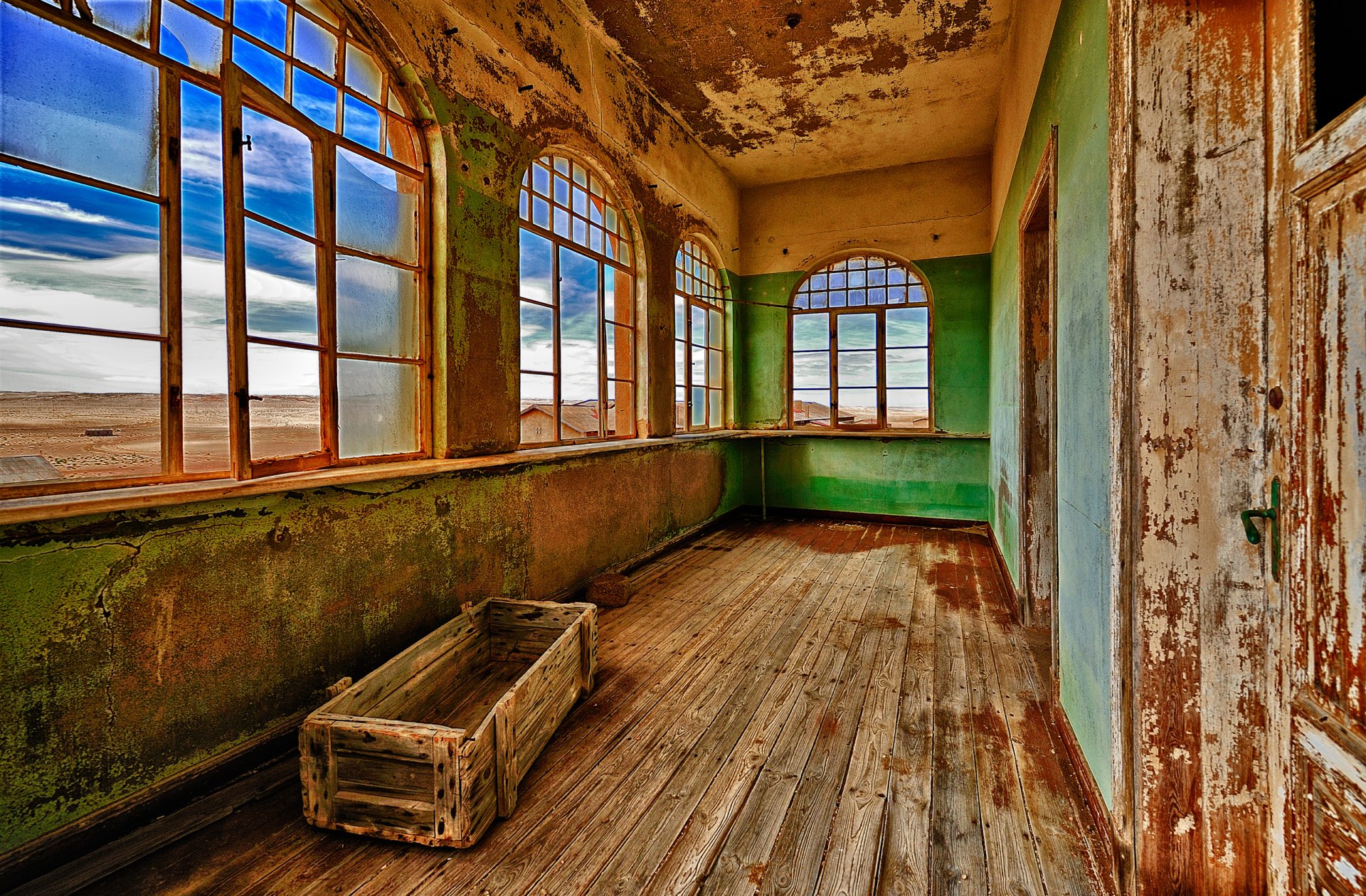 Old Room #1 by sergiop | 2560x1680 | Wallpaper Abyss