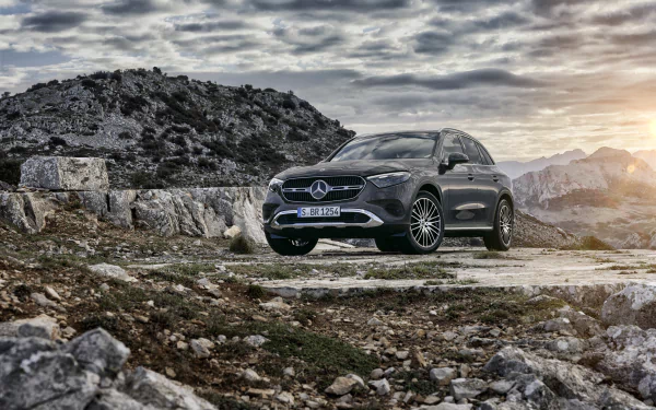  Mercedes-Benz GLC 300 4MATIC Avantgarde