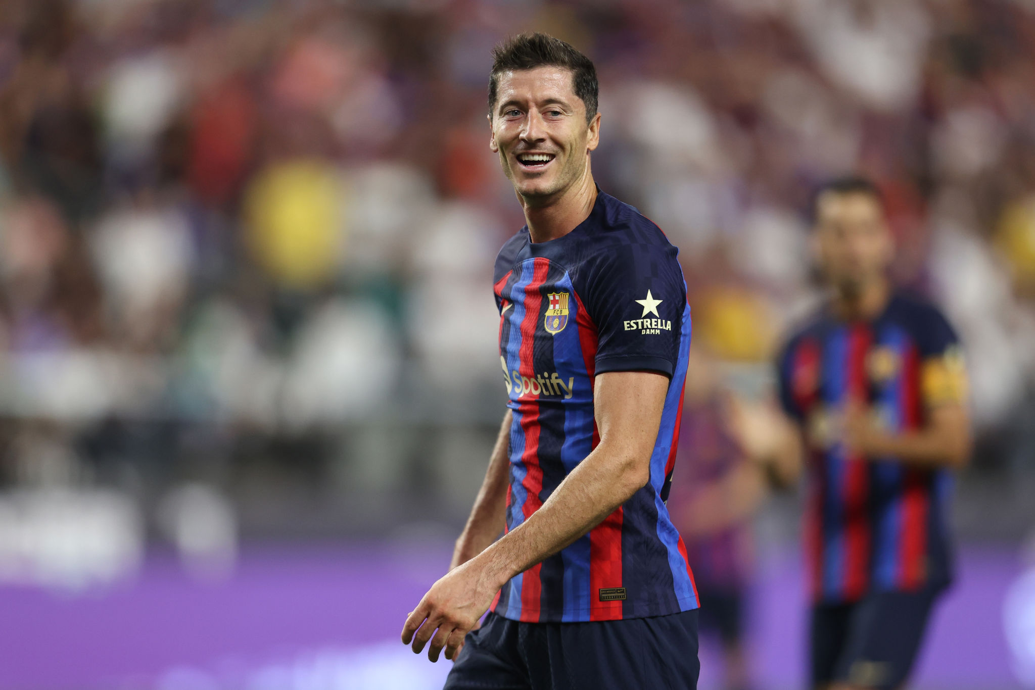 Download FC Barcelona Robert Lewandowski Sports HD Wallpaper