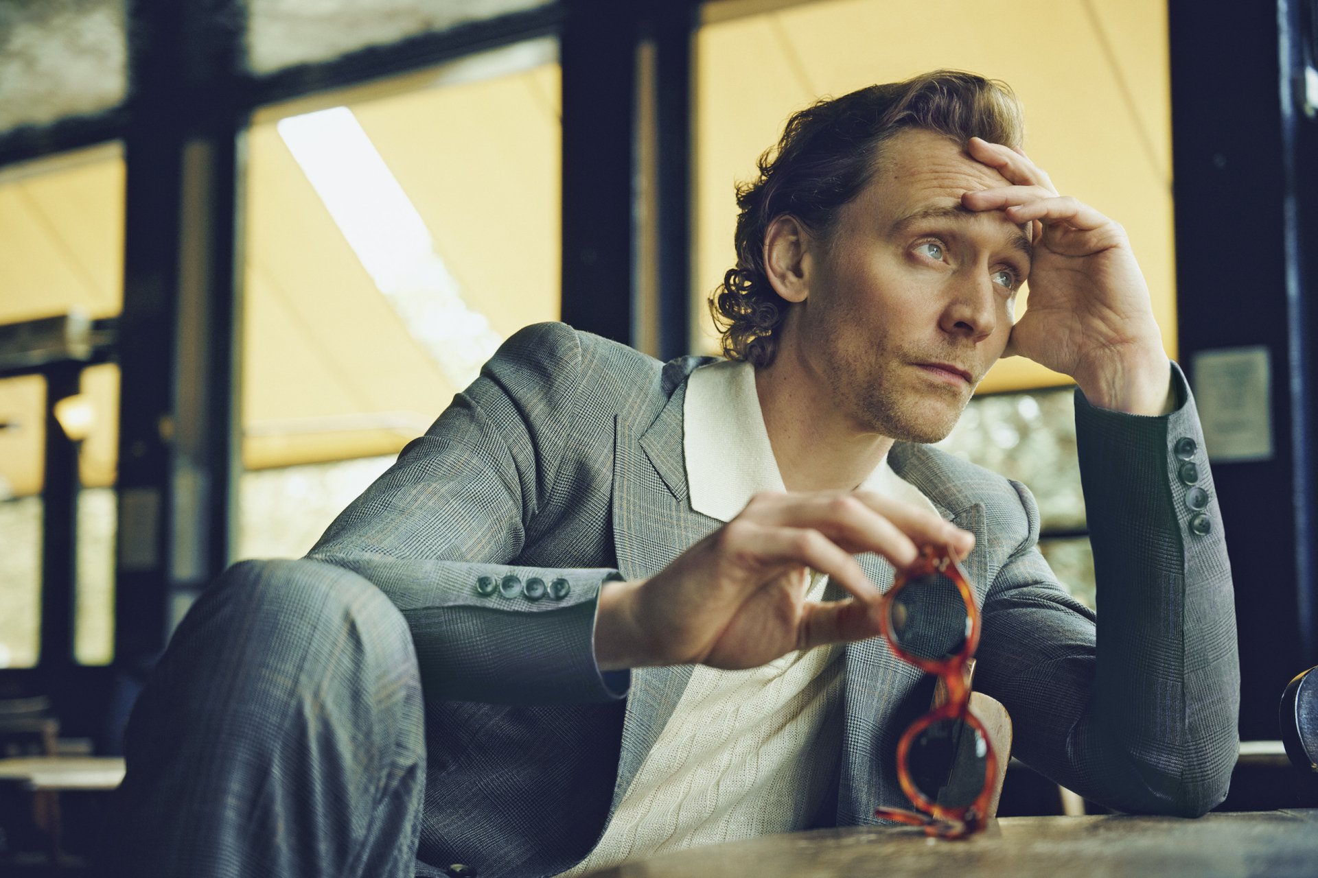 Download Celebrity Tom Hiddleston HD Wallpaper
