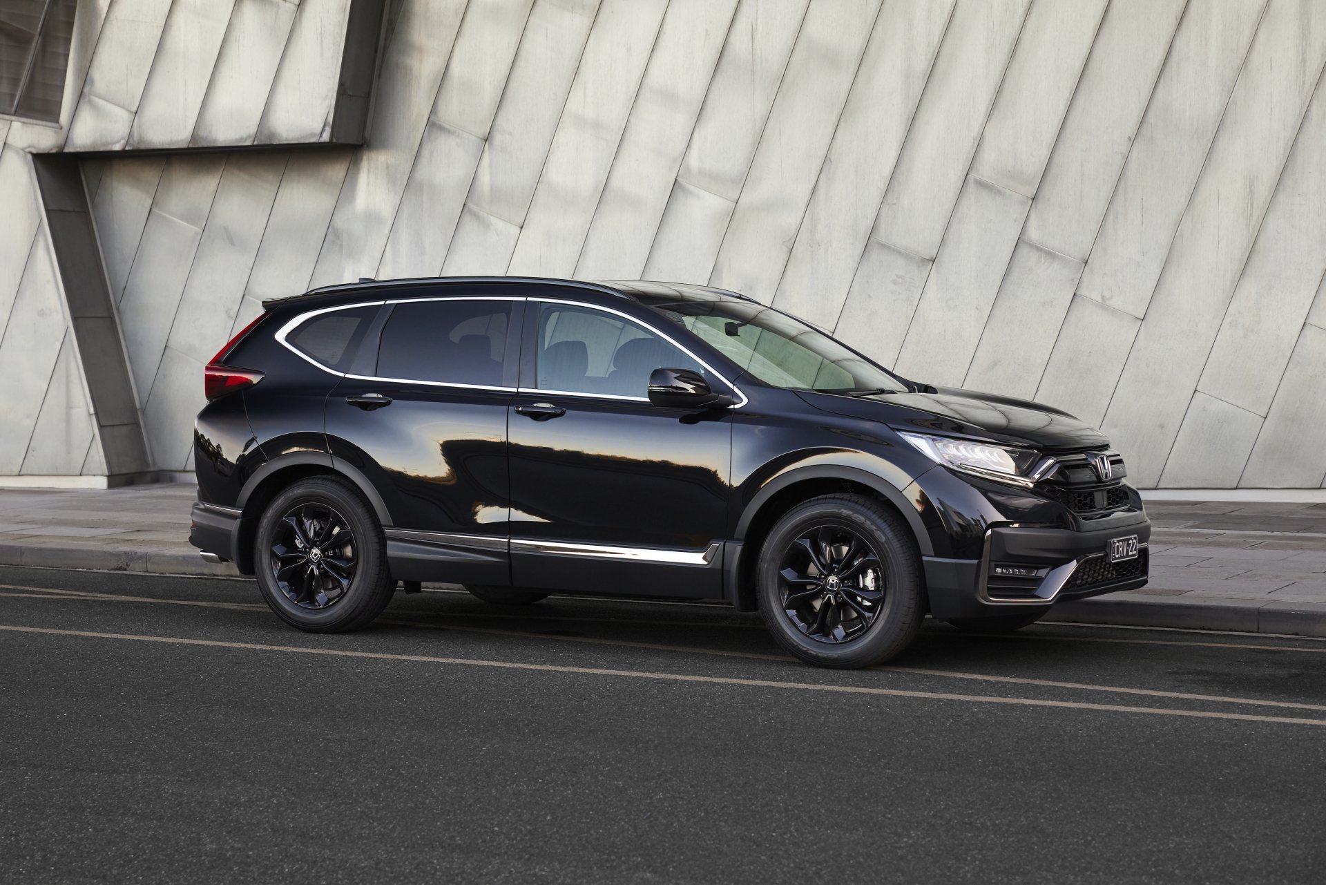 Download Vehicle Honda CR-V 4k Ultra HD Wallpaper