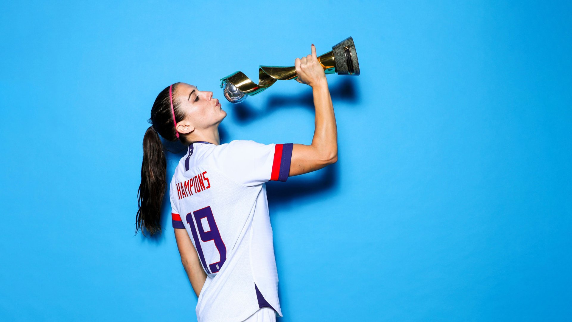 Download Brunette American Soccer Alex Morgan Sports HD Wallpaper