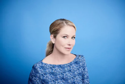 Celebrity Christina Applegate HD Desktop Wallpaper | Background Image