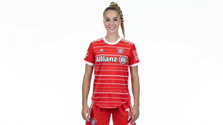 blonde Adidas FC Bayern Munich soccer German Giulia Gwinn Sports HD Desktop Wallpaper | Background Image