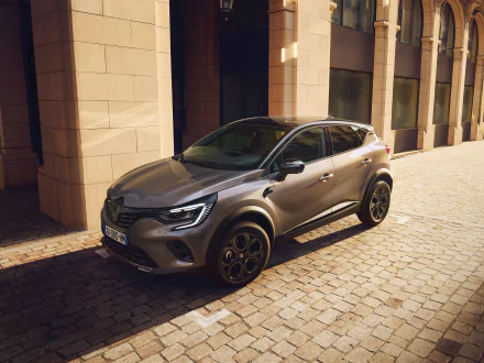  Renault Captur E-TECH "Rive Gauche Edition"