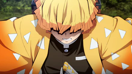 Zenitsu Agatsuma (Demon Slayer) crouched with eyes shadowed and teeth bared, wearing yellow triangle-patterned haori; 2K Quad HD PC desktop wallpaper/background.