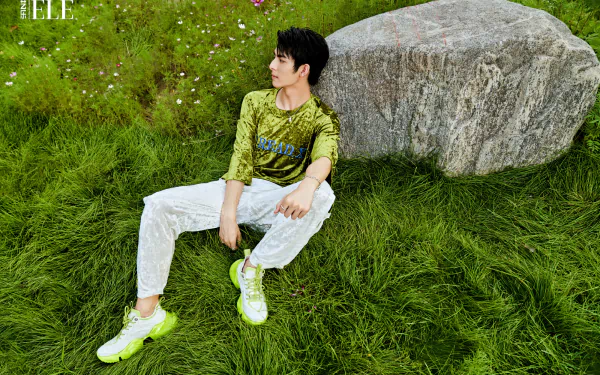 Celebrity Wang Hao Xuan HD Desktop Wallpaper | Background Image