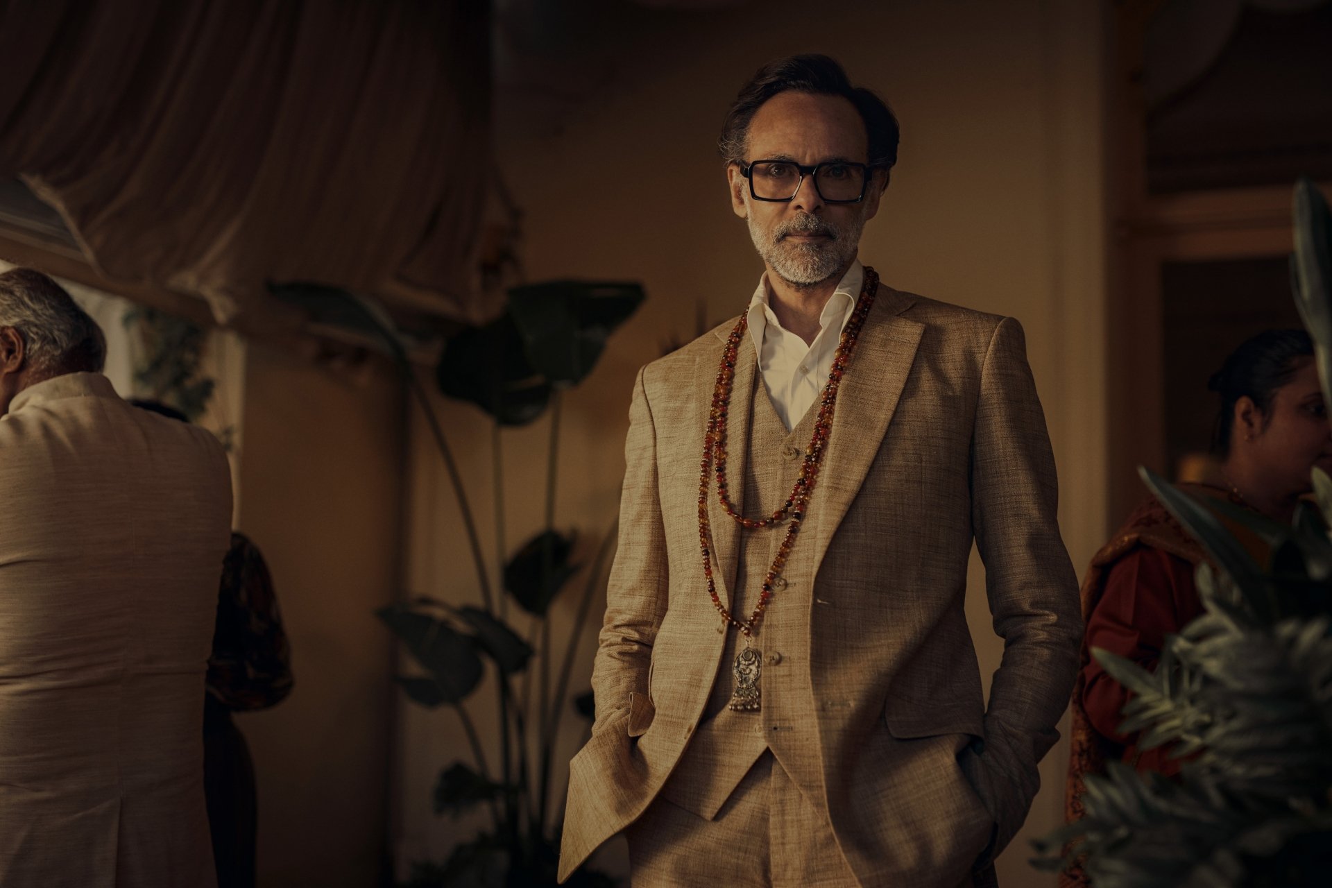 Download Alexander Siddig TV Show Shantaram 4k Ultra HD Wallpaper
