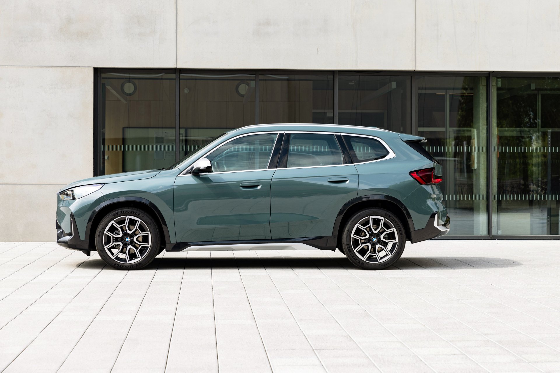 Download Vehicle BMW X1 4k Ultra HD Wallpaper