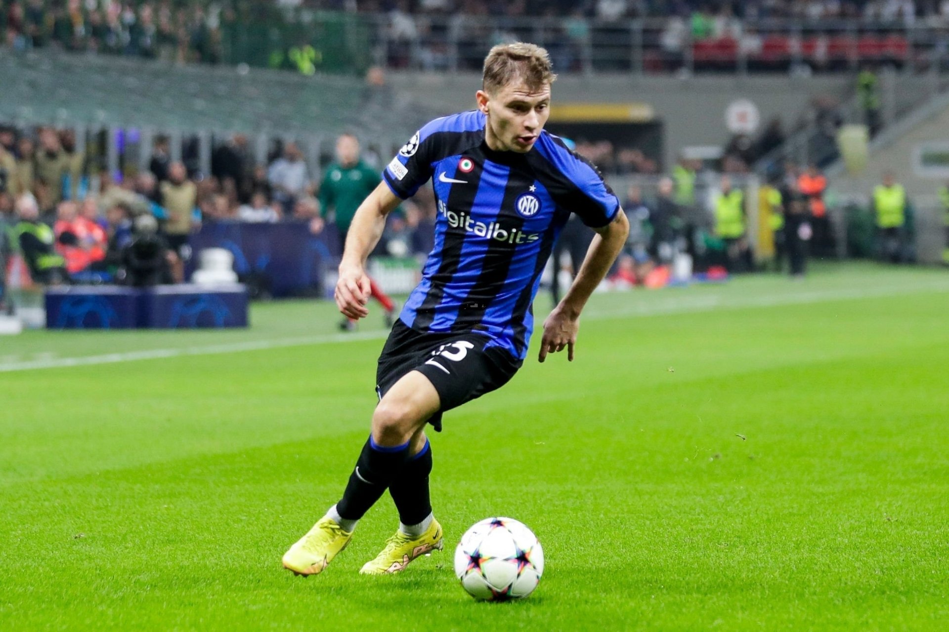 Download Inter Milan Nicolò Barella Sports HD Wallpaper