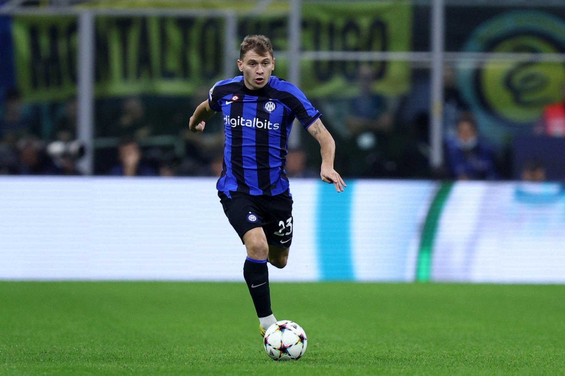 Download Inter Milan Nicolò Barella Sports HD Wallpaper