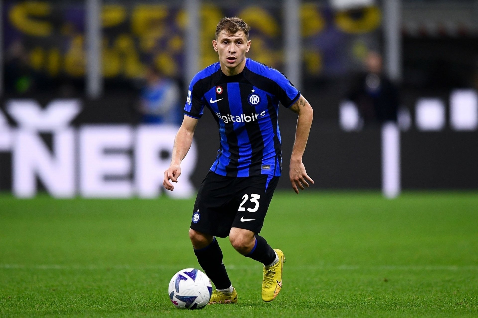 Download Inter Milan Nicolò Barella Sports HD Wallpaper