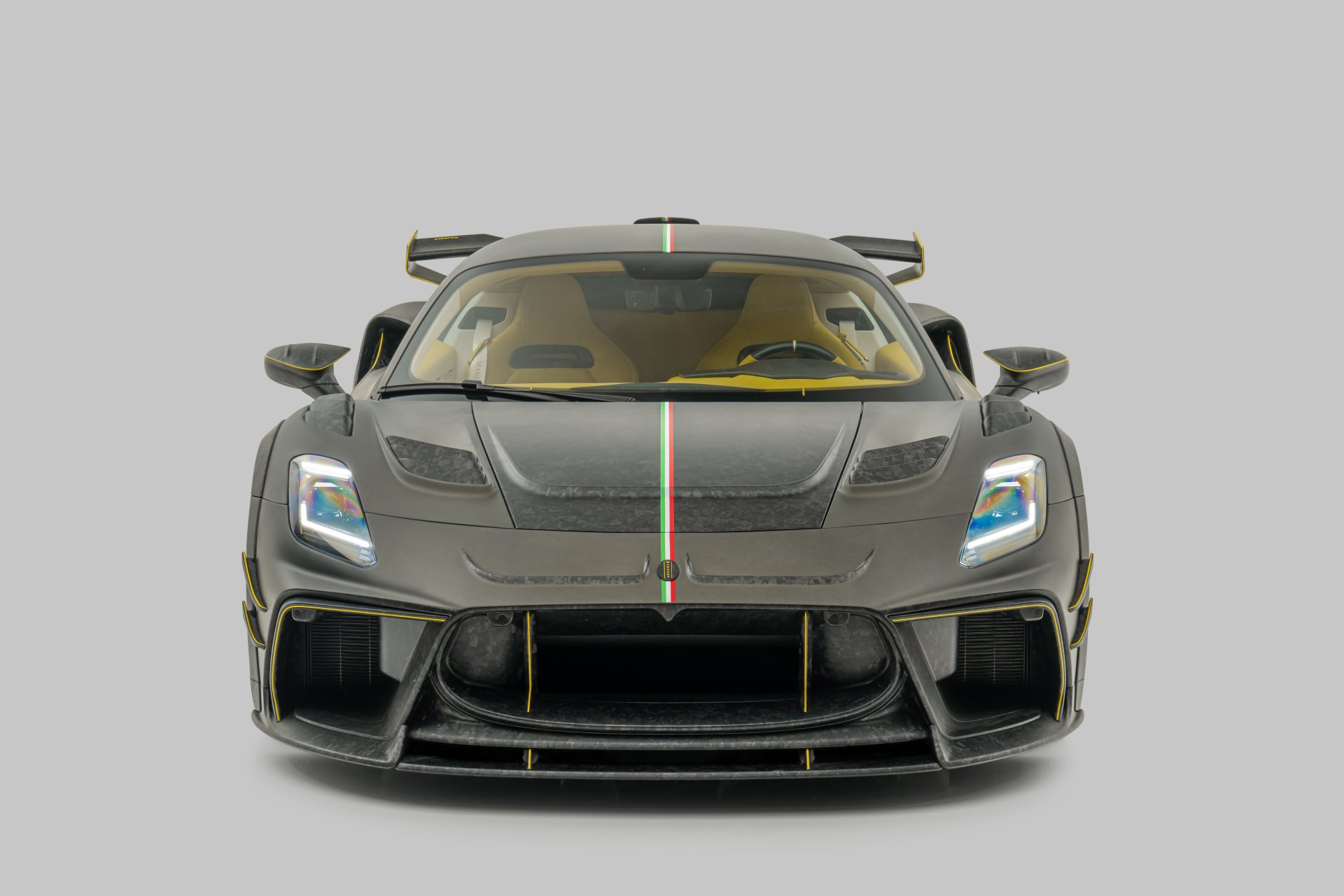 Download Vehicle Maserati MC20 8k Ultra HD Wallpaper