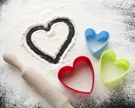 heart-shaped food baking HD Desktop Wallpaper | Background Image