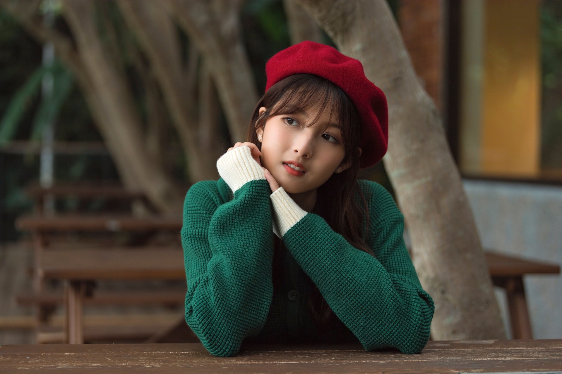 15 year old brown haired asian girl