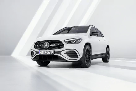 Mercedes-Benz GLA 250 e AMG Line