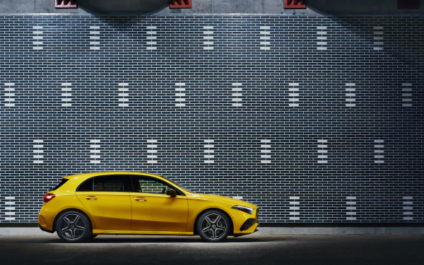  Mercedes-Benz A 200 AMG Line