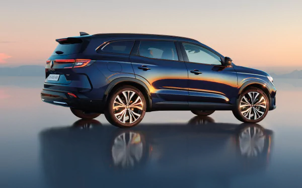 vehicle Renault Espace E-TECH HD Desktop Wallpaper | Background Image