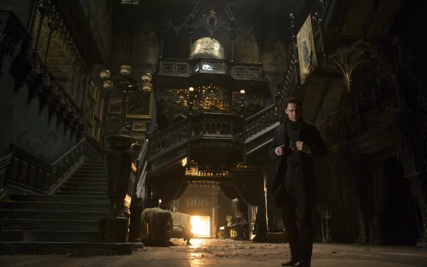 Tom Hiddleston in Crimson Peak. HD desktop wallpaper, eerie atmosphere with a gothic touch.