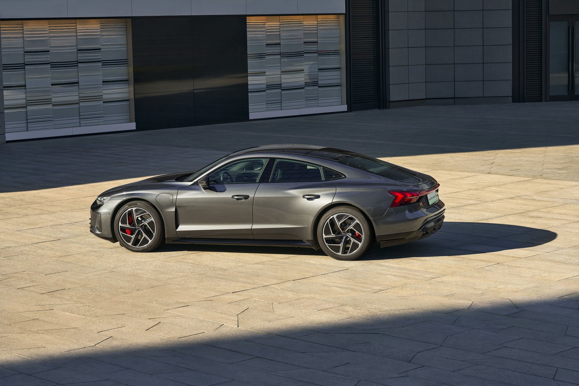 Download Vehicle Audi RS E-Tron GT 4k Ultra HD Wallpaper