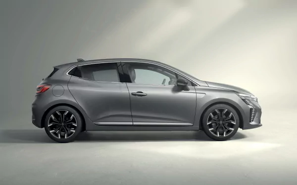  Renault Clio E-TECH