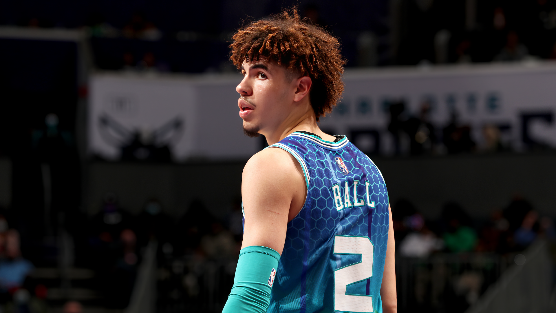 LaMelo Ball Charlotte Hornets NBA HD Desktop Wallpaper