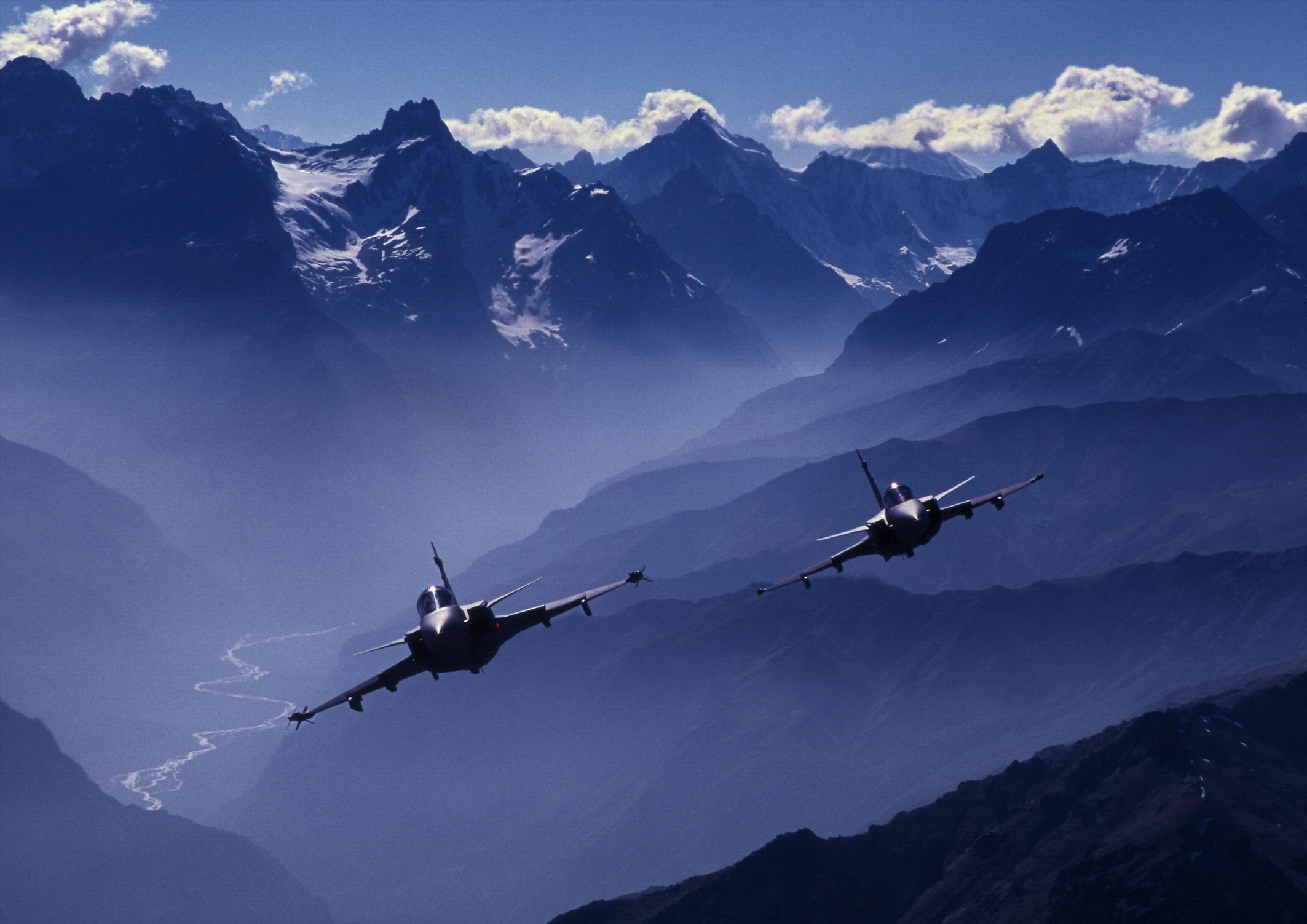Military Saab JAS 39 Gripen HD Wallpaper | Background Image