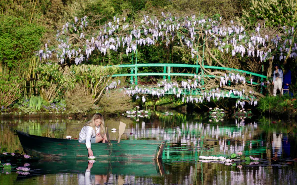 HD desktop wallpaper inspired by the TV show Emily in Paris, featuring vibrant colors and Parisian elements, enhancing your digital space with a touch of French charm.