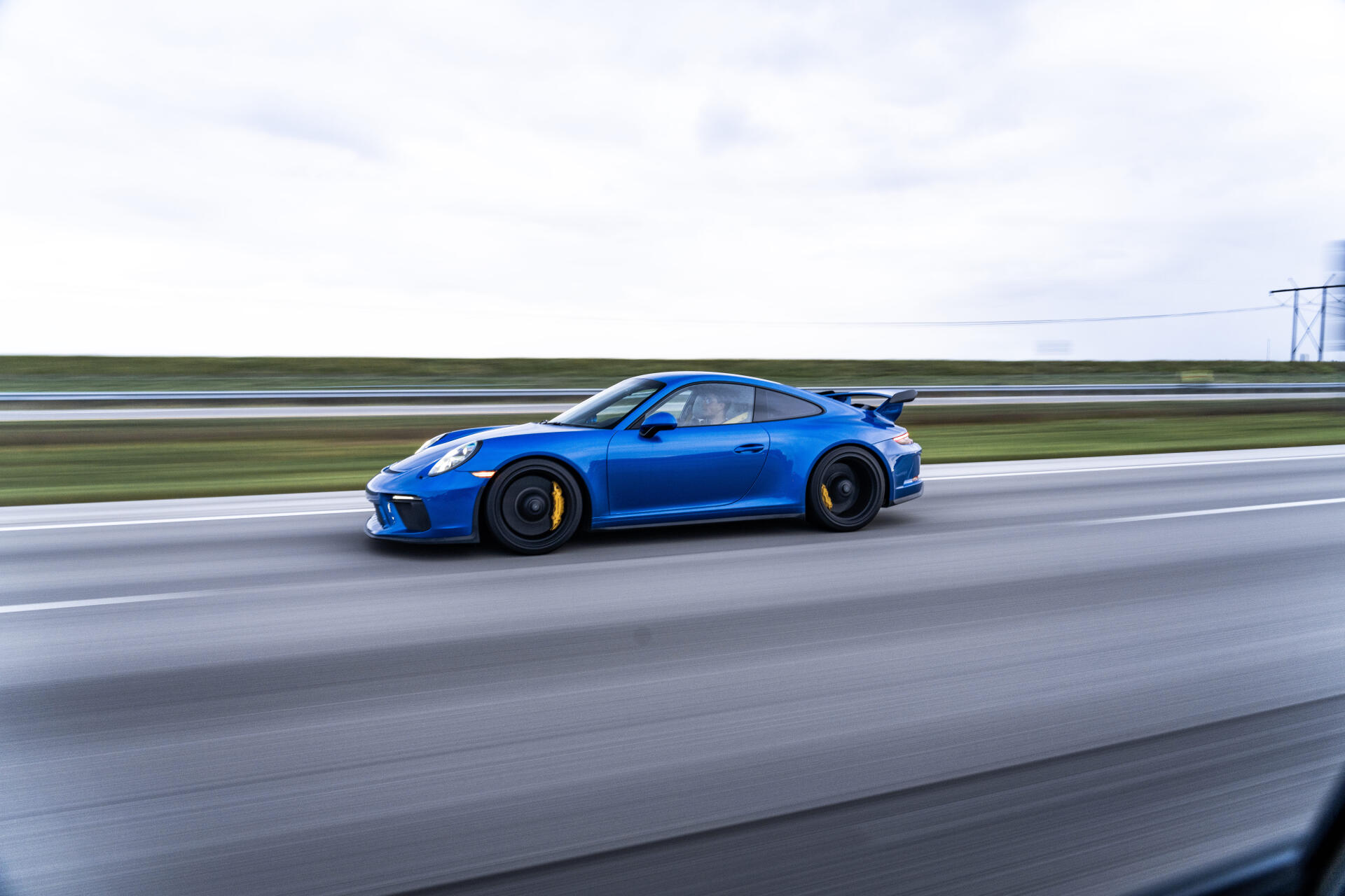 Download Car Porsche GT3 RS 8k Ultra HD Wallpaper