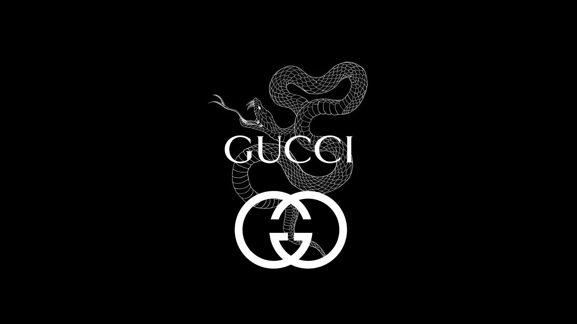 Black-and-white 4K desktop wallpaper showing a coiled snake above the GUCCI wordmark and interlocking GG logo.