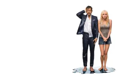 4K Ultra HD PC Desktop Wallpaper and Background: a drenched man in a suit and a blonde woman in a tank top and shorts standing on a small puddle against a white backdrop.