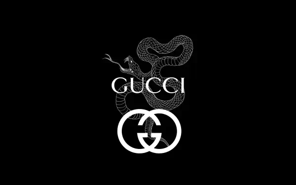 Black-and-white 4K desktop wallpaper showing a coiled snake above the GUCCI wordmark and interlocking GG logo.
