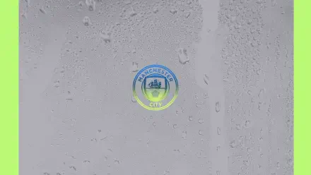 Manchester City F.C. logo centered on a grey, water-droplet textured background with a blue-green halo — 2K Quad HD PC desktop wallpaper and background.