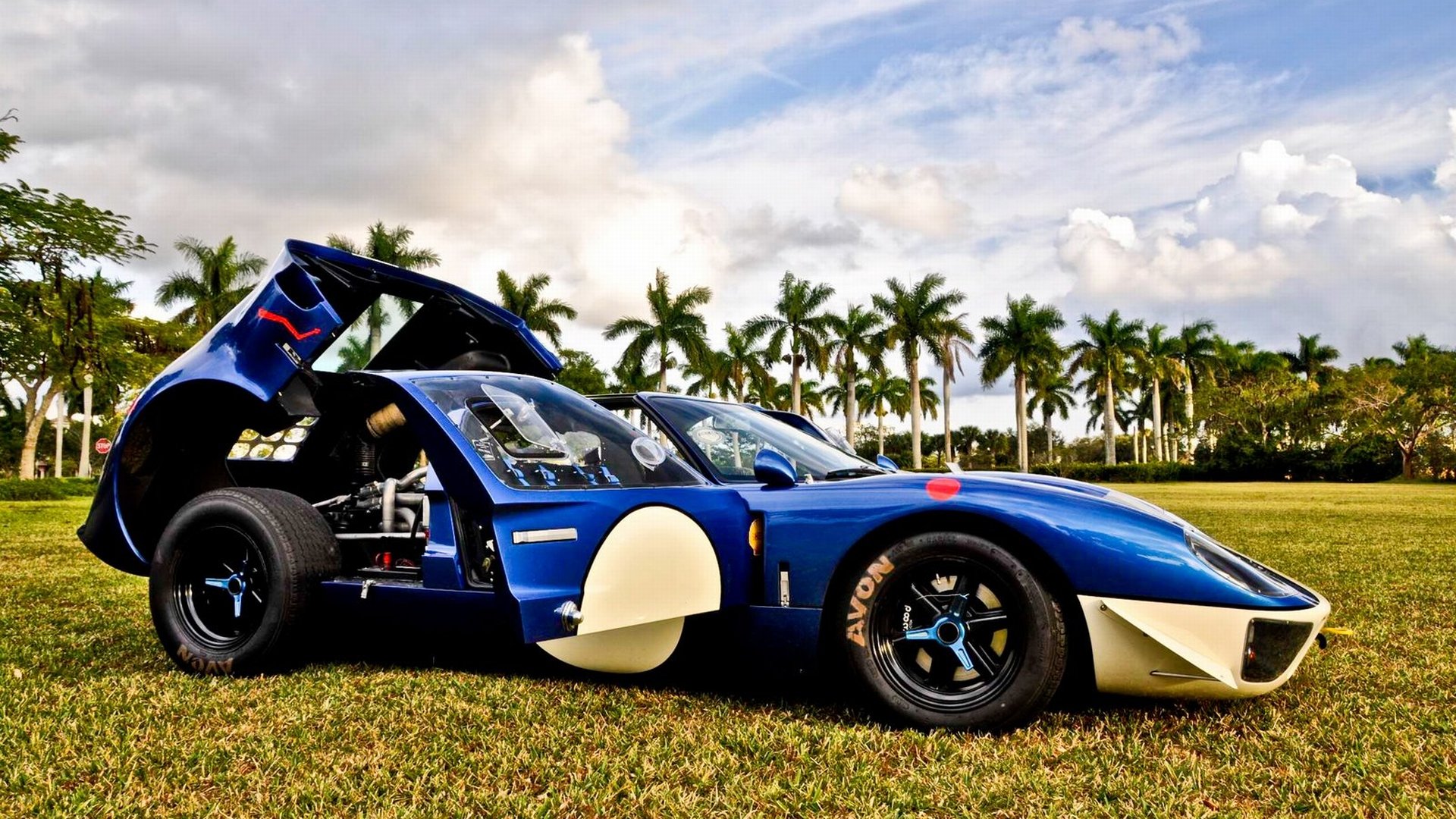 Download Vehicle Ford GT40 HD Wallpaper