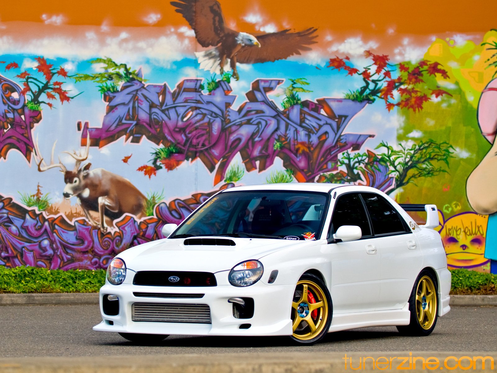 Download Vehicle Car Wallpaper