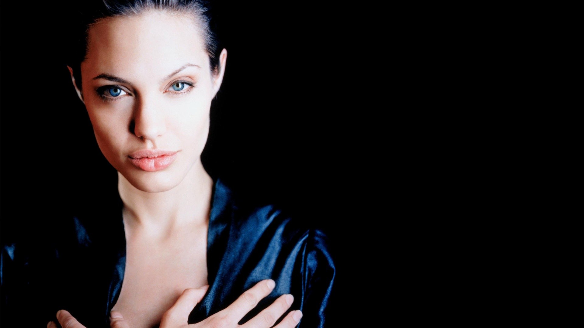 Celebrity Angelina Jolie HD Wallpaper