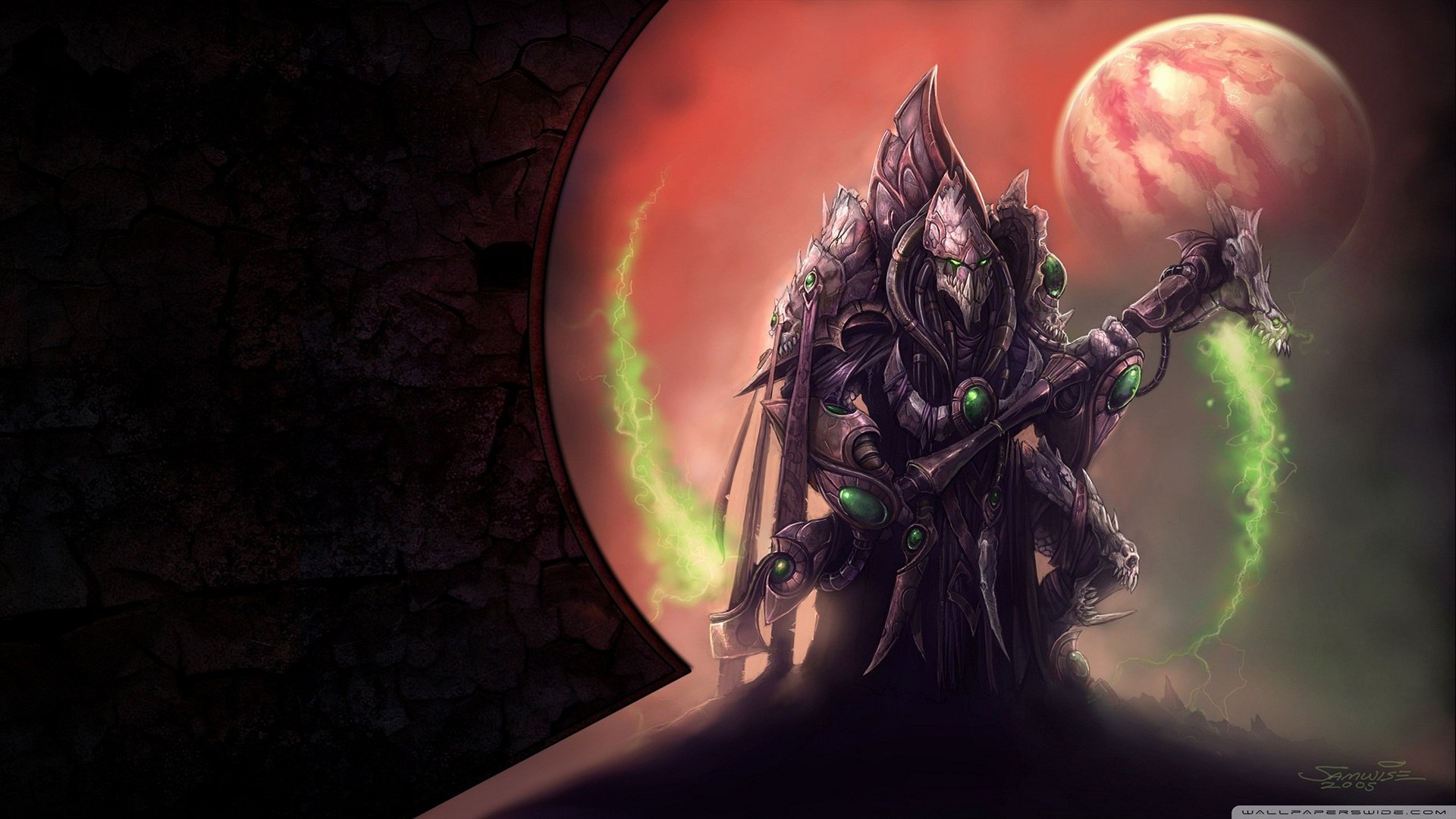 4K Ultra HD PC desktop wallpaper from the video game StarCraft: a cloaked Protoss warrior wielding glowing green blades, silhouetted against a blood-red planet backdrop.